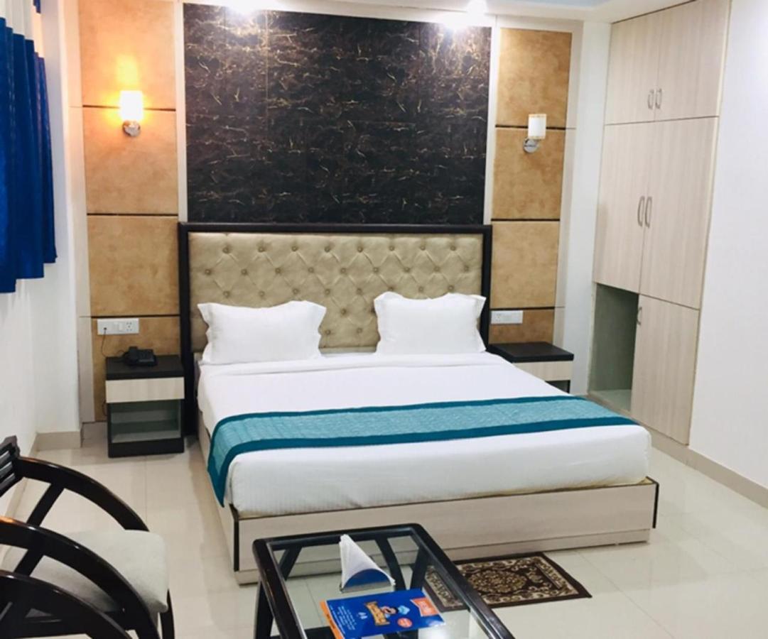 Aero Home Stay- Bed & Breakfast New Delhi Luaran gambar